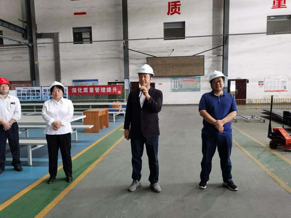湖南航天副总经理，2026世界杯官网党总支书记、董事长宋卫武一行慰问了国庆假期仍坚守在工作岗位和持续奋战在一线的工作人员