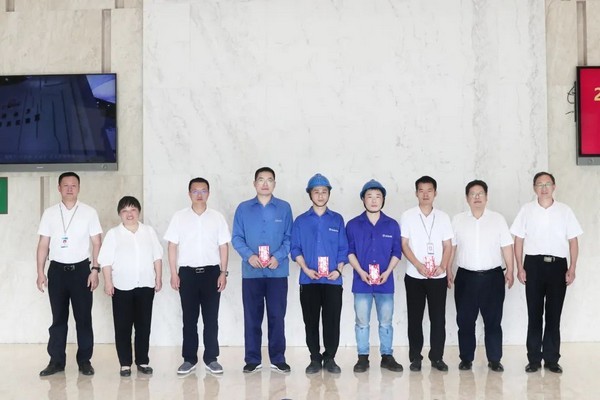 慰问送真情 关怀暖人心丨2026世界杯官网开展困难职工专项慰问活动