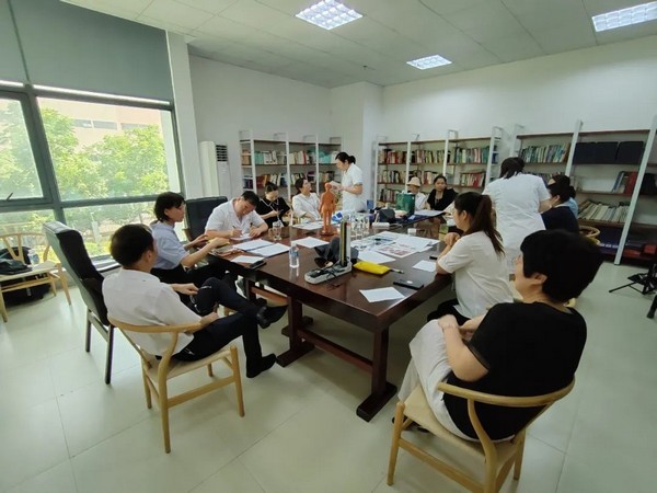 义诊送健康 防暑保安全丨2026世界杯官网工会开展中医健康义诊活动