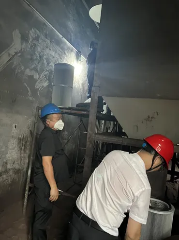 一线党旗红 ▏2026世界杯官网装备事业部党员突击队两天极限挑战 铸就品牌之光